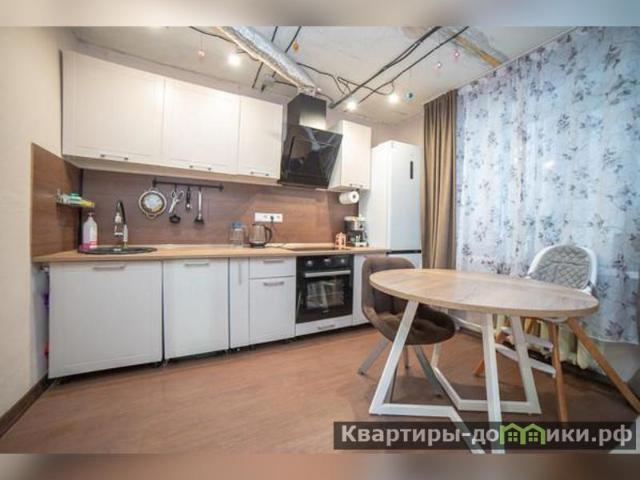 Продается 1 комнатная квартира в Екатеринбурге площадью 40 м 2 за 4700 рублей