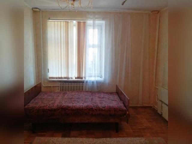 Продается 1 комнатная квартира в Орске площадью 27.6 м 2 за 1300 рублей