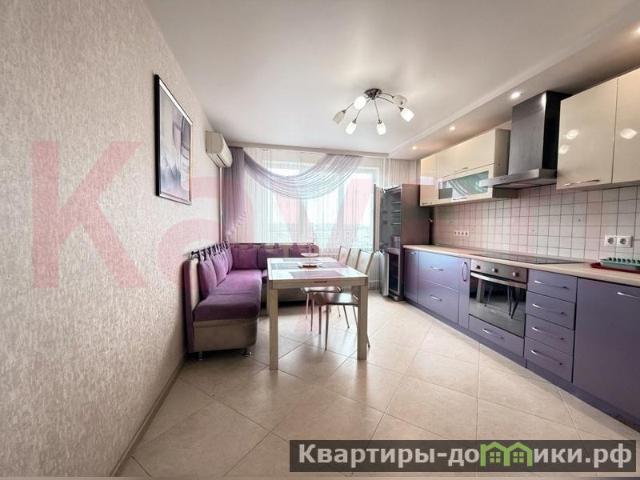 Продается 2 комнатная квартира в Краснодаре площадью 67 м 2 за 8500 рублей