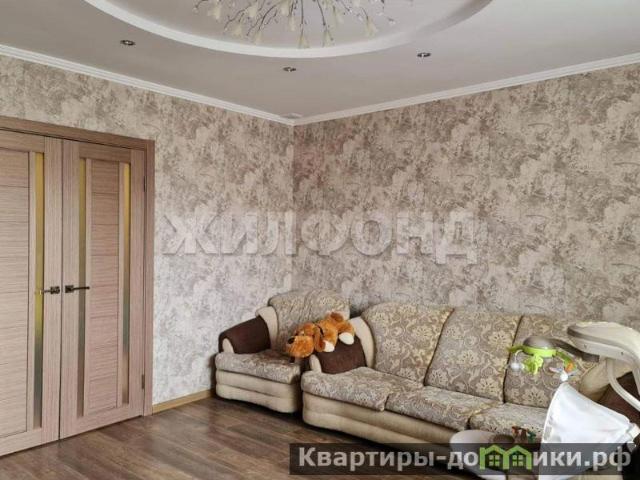 Продается 4 комнатная квартира в Абакане площадью 76.2 м 2 за 7650 рублей