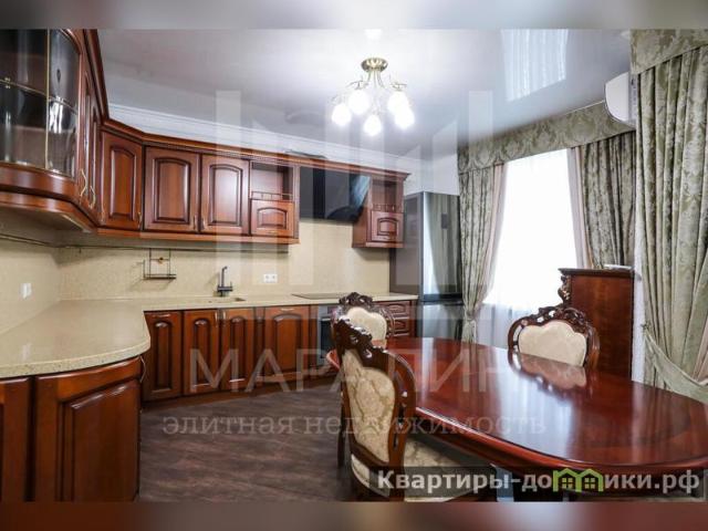 Продается 4 комнатная квартира в Ростове на Дону площадью 150 м 2 за 15900 рублей