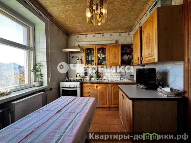 Продается 4 комнатная квартира в Ростовской области площадью 75 м 2 за 4500 рублей