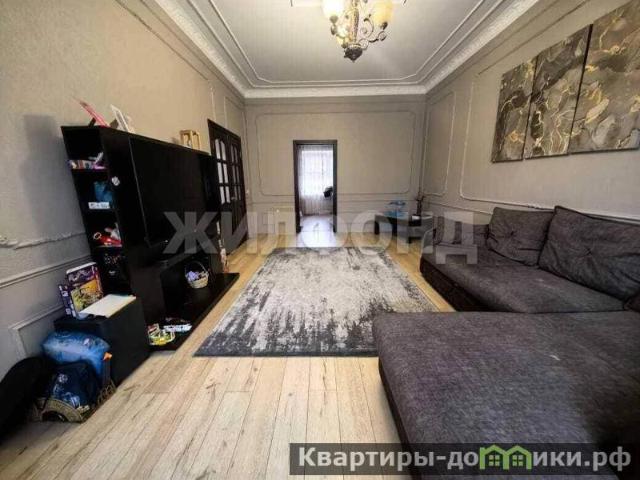 Продается дом в Абакане площадью 220 м 2 за 10800 рублей