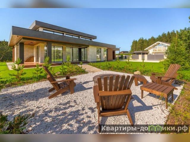 Продается дом в Ленинградской области площадью 247.2 м 2 за 56500 рублей