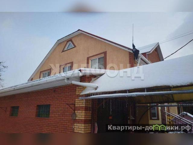 Продается дом в Новосибирске площадью 179.2 м 2 за 10500 рублей