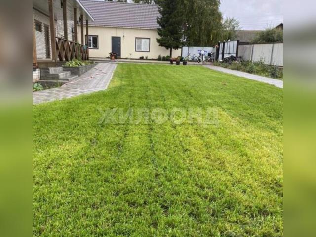 Продается дом в Республике Хакасия площадью 350 м 2 за 8300 рублей