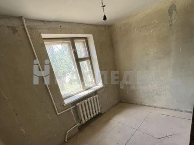 Продается квартира: Каменск Шахтинский г, Лиховской Мкр Ростовская Область