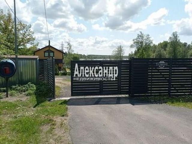 Продается земельный участок 14 соток, под ИЖС в поселке ст. Лосево