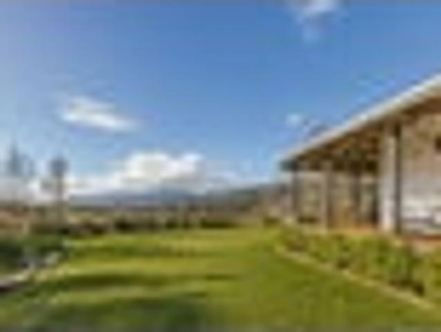 Productive Living with Outstanding Rural Views