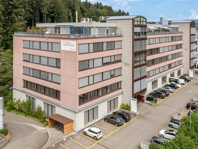 Produktions und Lagerfläche mit Büro