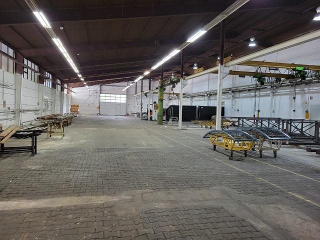 Produktions /Lagerhalle im Industriegebiet
