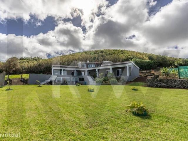 Produto nico, Moradia V4 Isolada em terreno de 1383m2 com Vista Mar