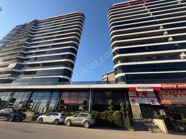 Profasor *dan Alpiş Aden House Da Kiralık Yüksek Tavan Dükkanlar