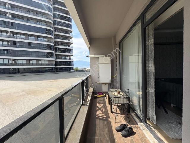 Profasor *dan Alpiş Aden House 'da Teraslı 1+1 Kiralık Homeofice