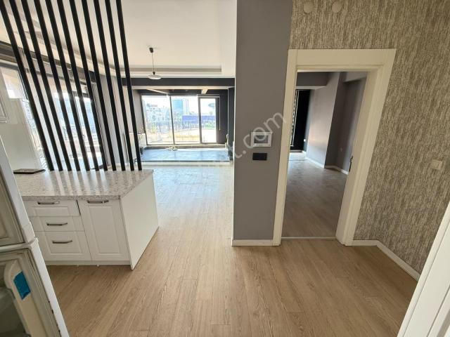 Profasor *dan Alpiş Aden House 'da Teraslı 1+1 Kiralık Homeofice