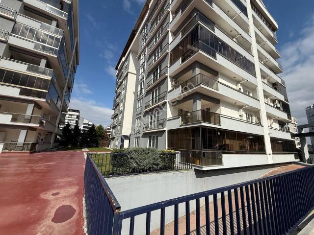 Profasor *dan Nilüfer 29ekim 'de Havuzlu Siteiçi Kiralık Dubleks