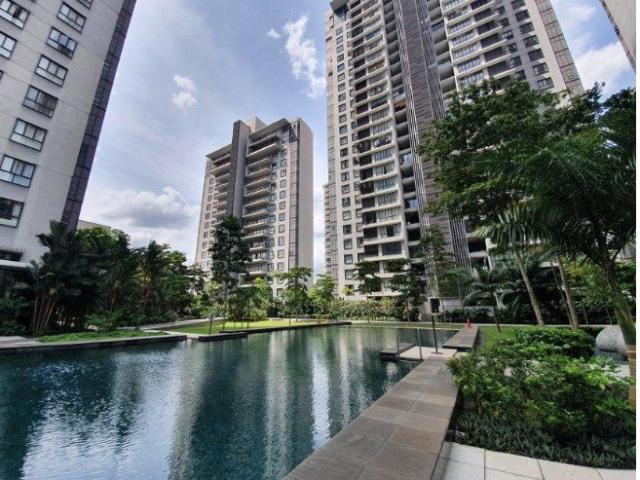 【Professional Airbnb Management Team Ready】FREEHOLD 2R2B, Best Investment Condo !