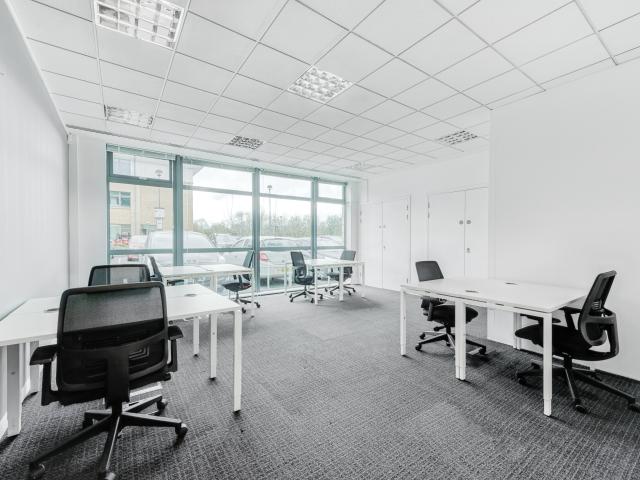 Professional office space in Regus The Intermark on fully flexible terms