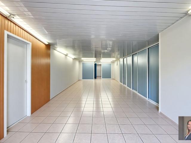 Professionnel local commercial 97m² Le Muy