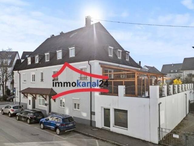 Profitables Mehrfamilienhaus mit integrierter Gewerbeeinheit in 88046 Friedrichshafen