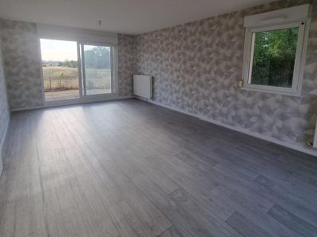 Profitez des frais de notaire réduits pour ce pavillon individuel avec garage et jardin idéalement situé