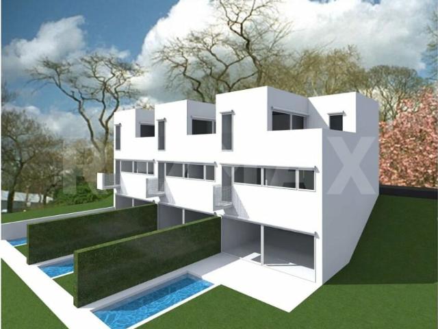Progetto residenziale di tre villette a schiera