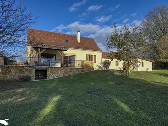 Proissans 24200 Achat / Vente maison 5 pièces t5 au dernier étage parking