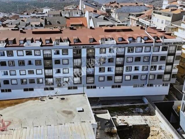 Projemax'tan Arnavutköy Merkezde 1000m2 Cadde Üstü Fırsat Dükkan