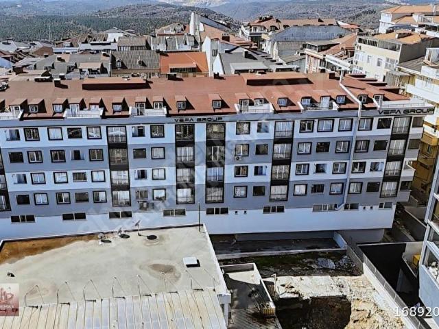 PROJEMAX'TAN ARNAVUTKÖY MERKEZDE 1000M2 CADDE ÜSTÜ FIRSAT DÜKKAN