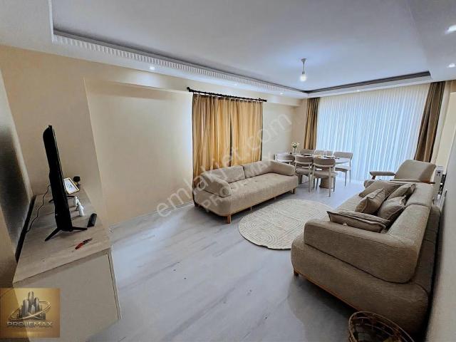 Projemaxtan Hadımköyde Site İçi Havuzlu Lüks Ara Kat 128 M2