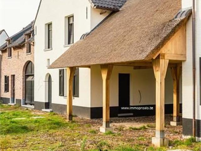 Project 'VIER', halfopen nieuwbouwwoningen in Destelbergen