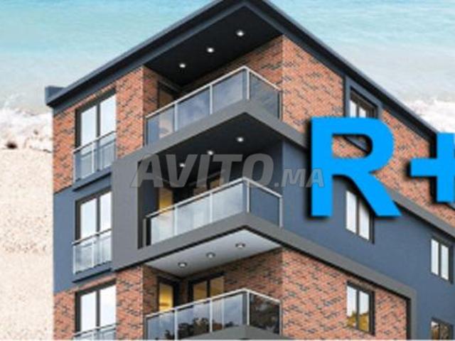 Projecteur 150m2 2 façades Lhayee