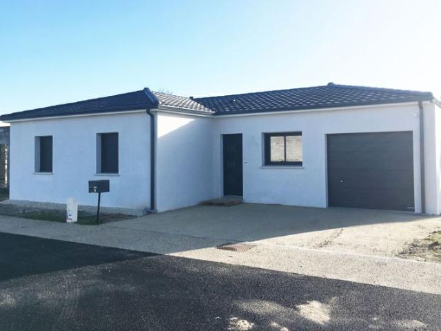Projet de construction d'une maison 70 m² avec terrain à BOUHET 17