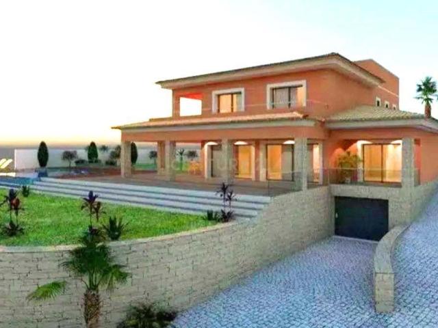 Projeto Aprovado com Licença Paga pronta a Construir – Moradia T4 de Luxo com Vista Mar 11km Vilamoura