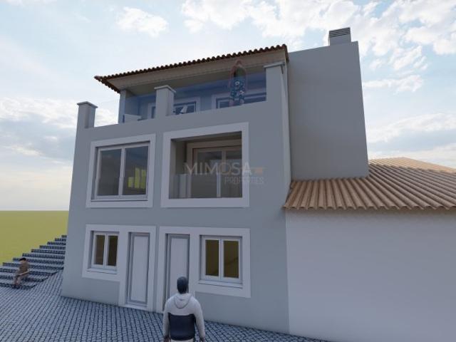 Projeto Aprovado para 3 Apartamentos em Ferragudo, Algarve