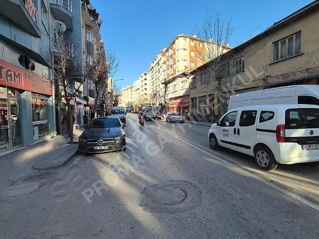 Proma'dan Çarşı Merkez Sakarya 1 Cad. 80 M2 Fırsat İş Yeri