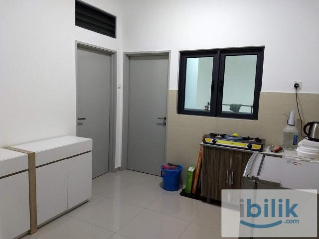 Promenade Aircond furnished Middle Room include utilities Share Bathroom MIX GENDER