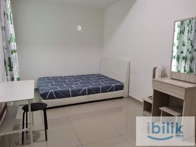 Promenade Aircond furnished Middle Room include utilities shared bathroom MIX GENDER