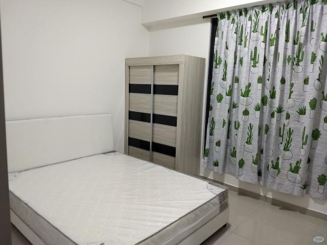 Promenade Aircond furnished Middle Room include utilities shared bathroom MIX GENDER