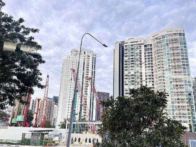 Promenade Peak D3, Condominium
