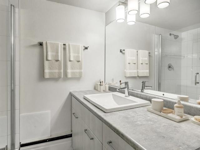 Prominence Place 2 Bedroom Apartment for Rent at 10185 115 St Nw, Edmonton, AB T5K 1T4 Oliver