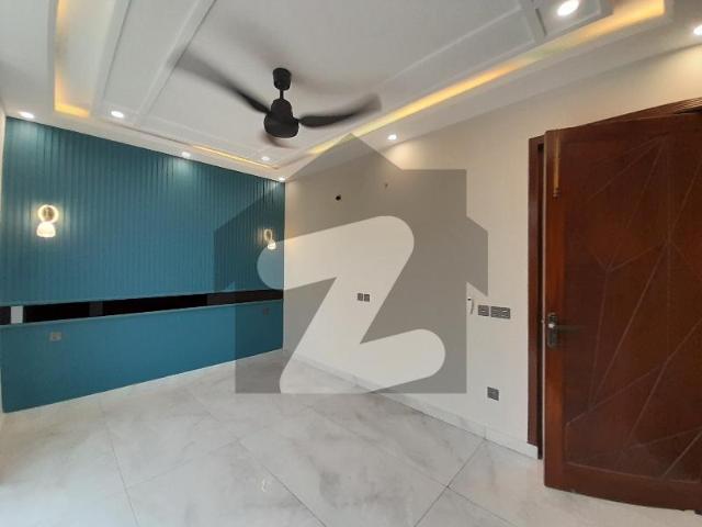 Prominently Located Corner 5 Marla House Available In Central Park Block A1