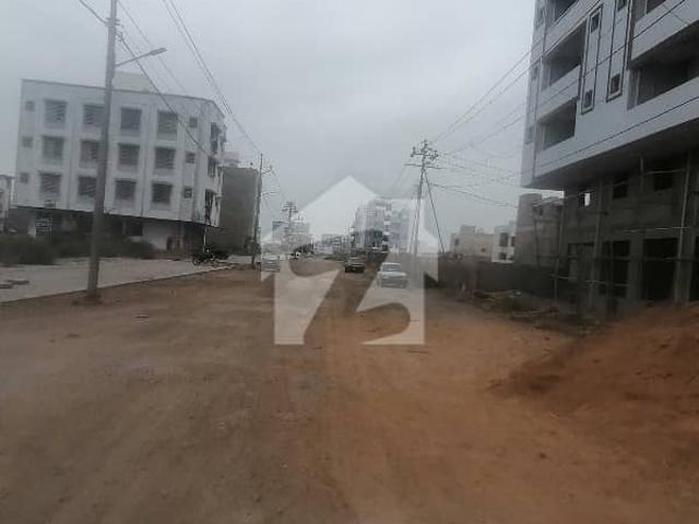 Prominently Located Flat Available In Ali Garh Society For sale