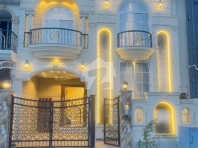 Prominently Located Prime Location House Available In Citi Housing Society For sale