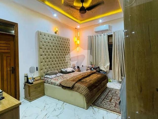 Prominently Located Prime Location 400 Square Yards House Available In Naya Nazimabad Block A