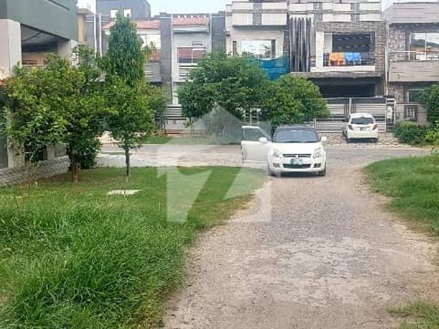 Prominently Located Prime Location 8 Marla Residential Plot Available In Bismillah Housing Scheme Jinnah Block