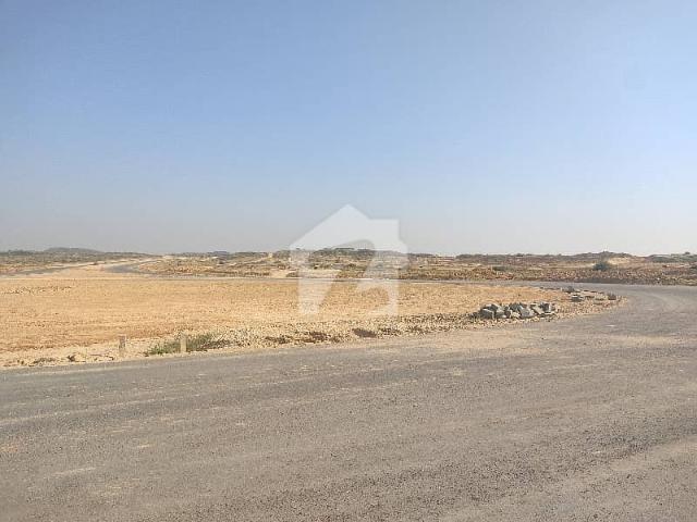 Prominently Located Residential Plot Available In PIA Society For sale