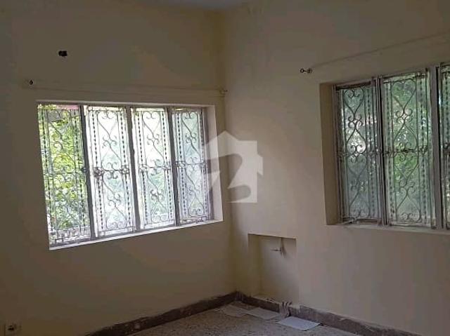 Prominently Located 1500 Square Feet House Available In I 10/4 For Rent