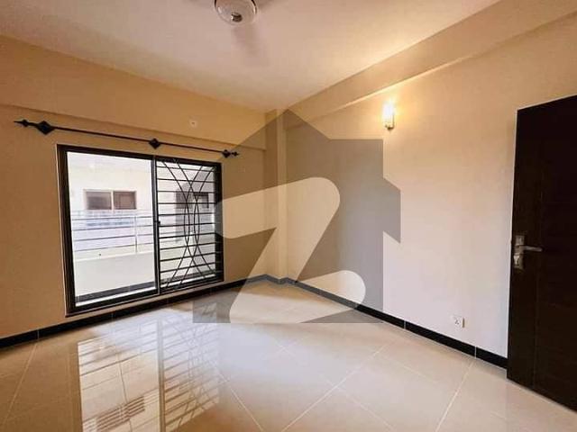 Prominently Located 2750 Square Feet Flat Available In Askari 5 Sector J