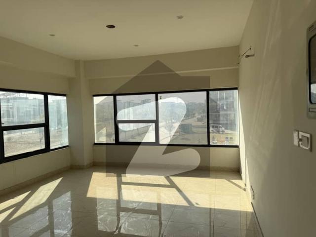 Prominently Located 320 Square Feet Office Available In Top City 1 Block D